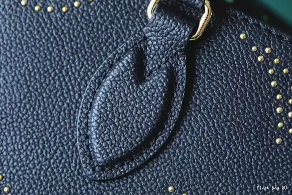 First bag ru VUITTON PM ONTHEGO LOUIS 0526